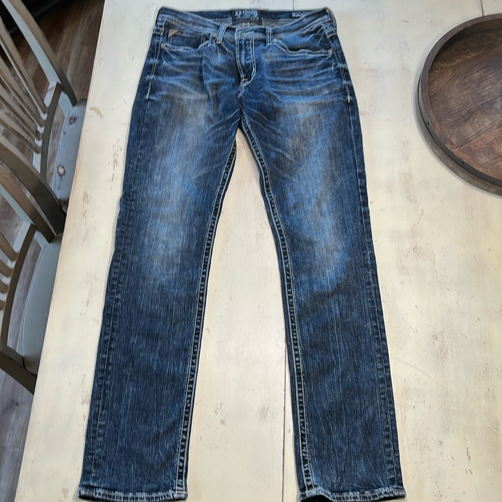 Men’s Salvage Jens 33L (inseam 33) slim fit.